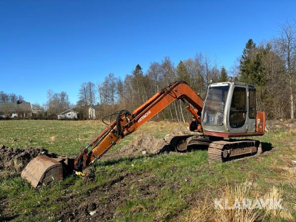 Grävmaskin Hitachi EX60 med skopor och tjälkrok