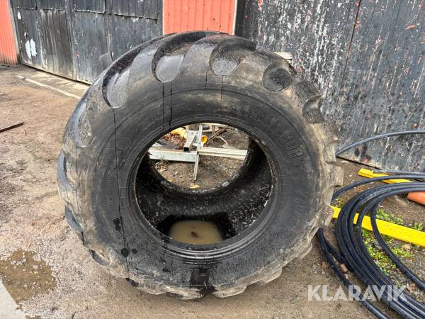 Däck Trelleborg Twin 428 710/40-22.5