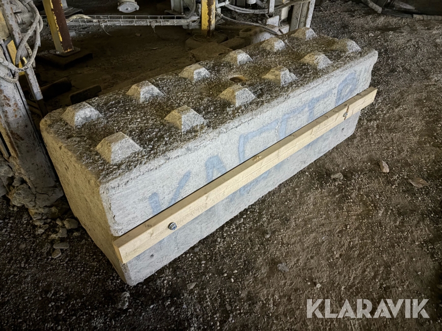 Betongbarriärer 15 st