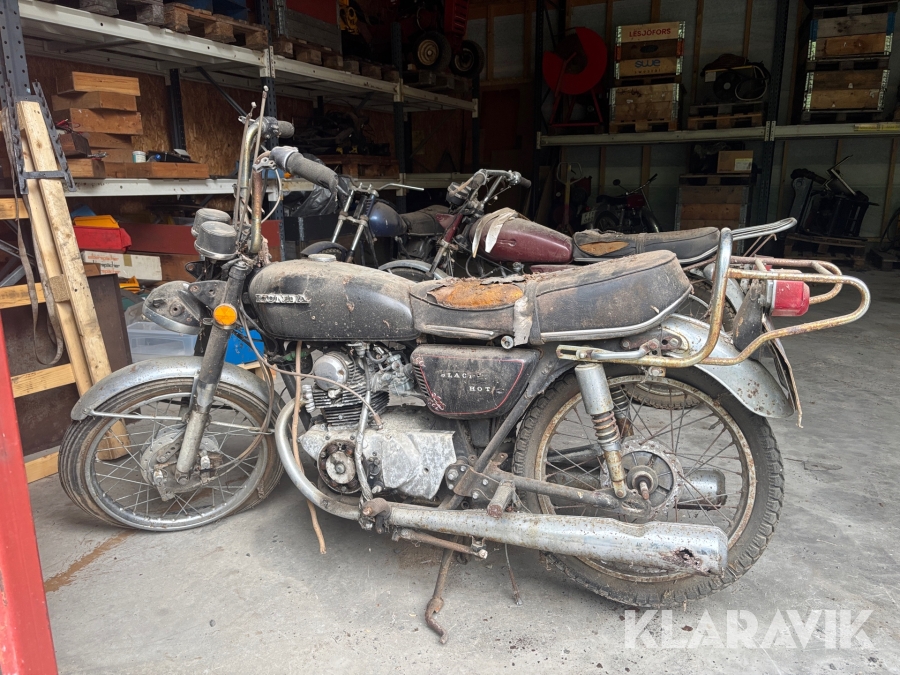 Motorcykel Honda CB125