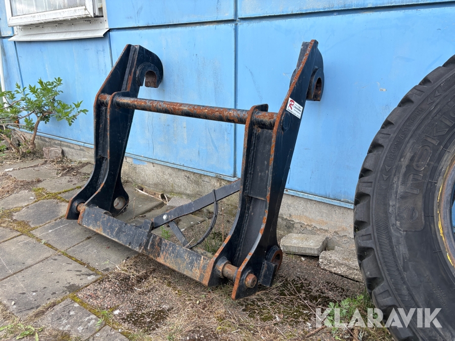 Adapterfäste Redskaparna Stora BM till mellanstora BM