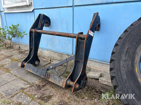 Adapterfäste Redskaparna Stora BM till mellanstora BM