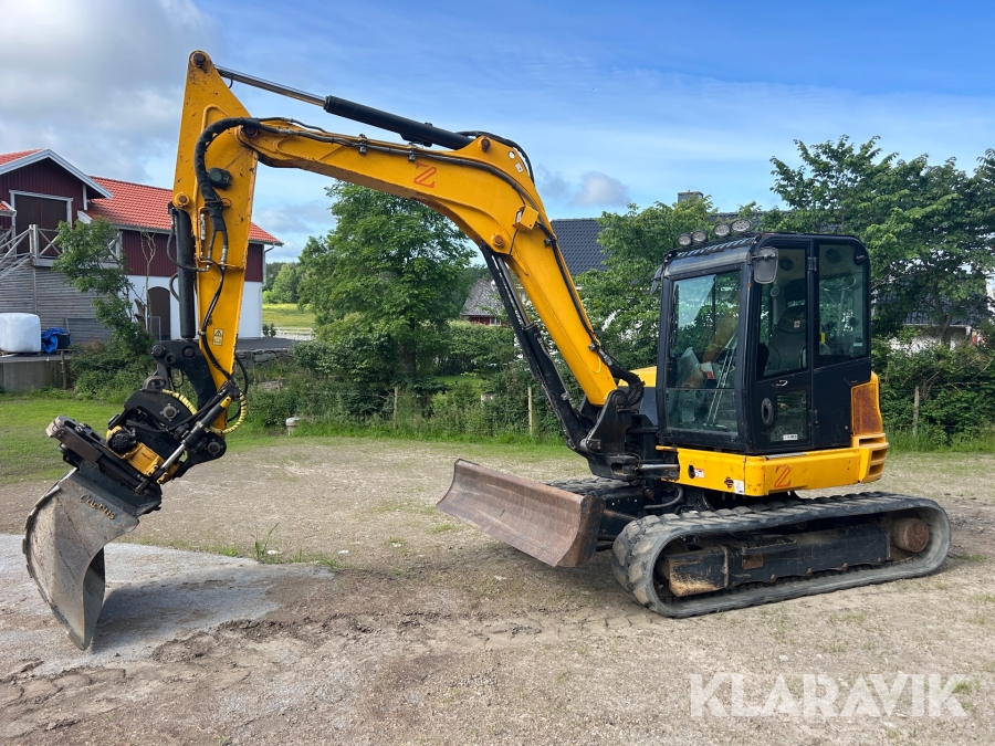 Grävmaskin JCB 86C-1 med rotator med grip & 2 skopor S45