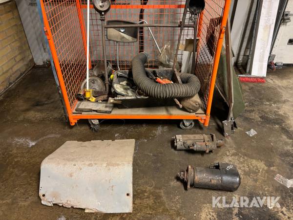 Diverse Delar till veteranlastbil