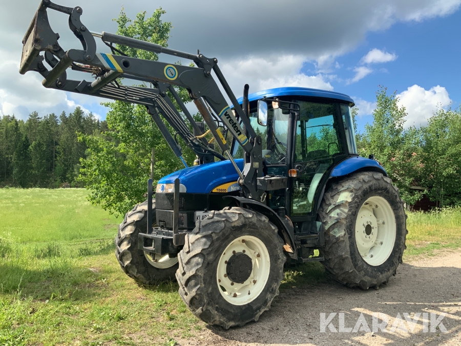 Traktor New Holland TD80D 4WD med lastare 