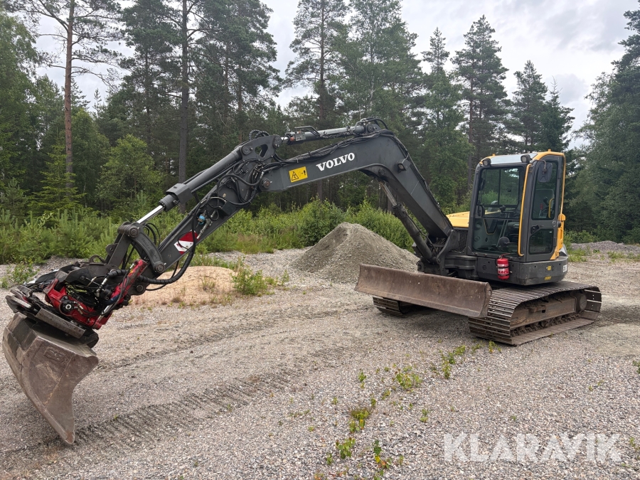 Grävmaskin Volvo ECR88D med redskap