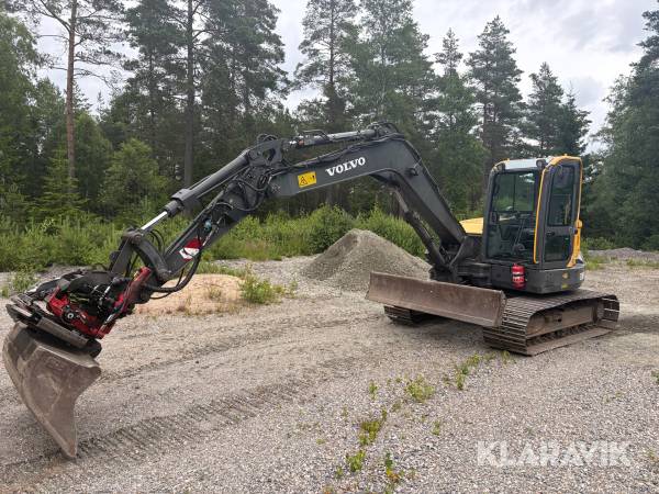 Grävmaskin Volvo ECR88D med redskap