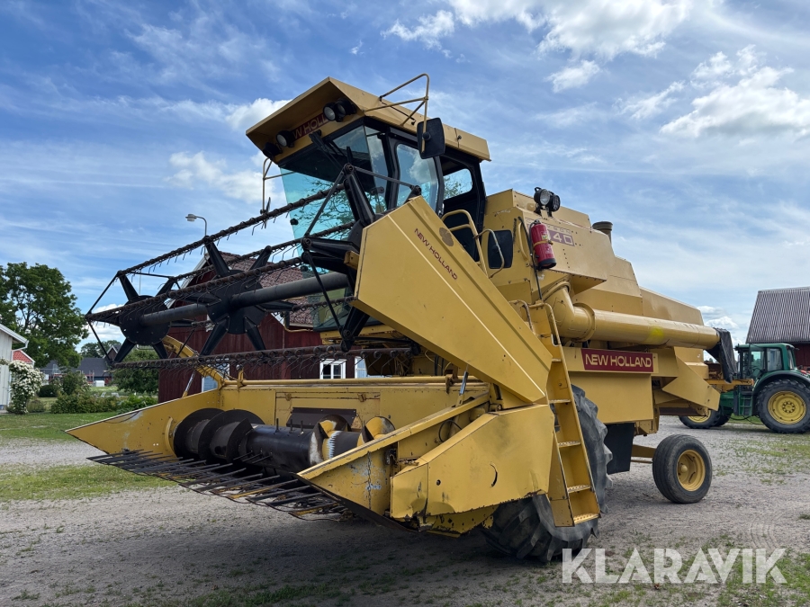 Skördetröska New Holland 8040 Clayson 13fot