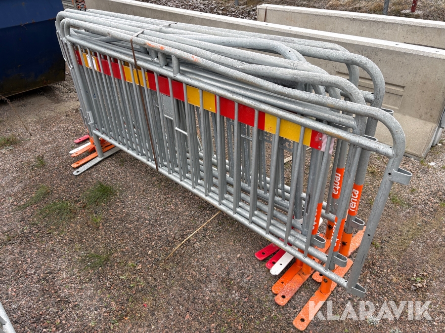 Kravallstaket med T-fot 9st