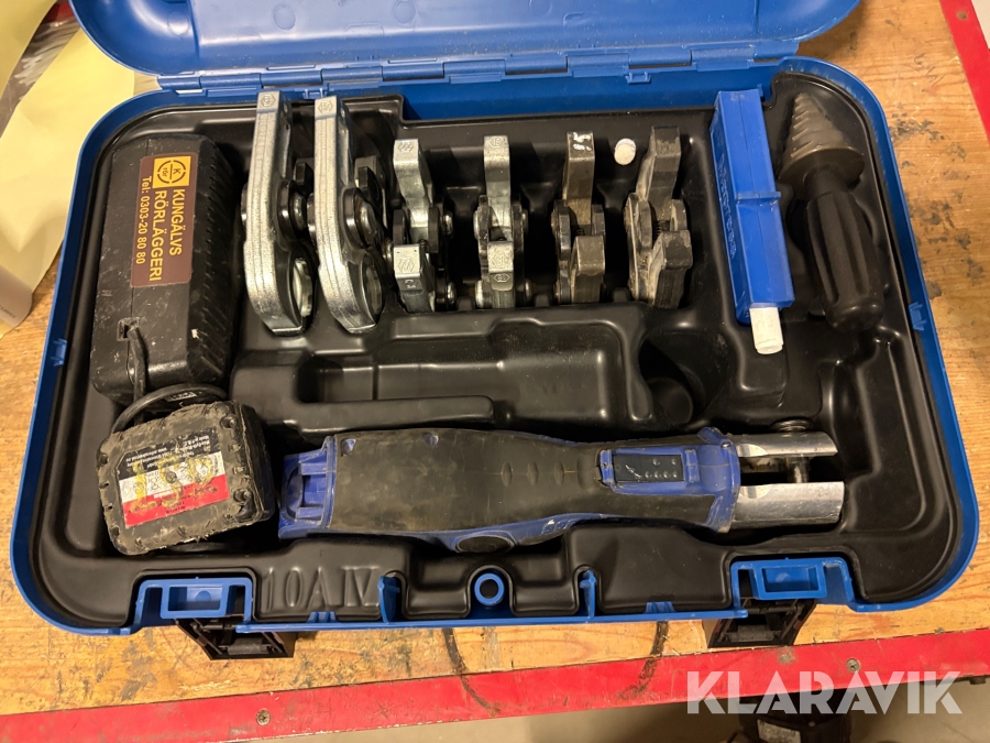 Pressmaskin Geberit ACO 103 plus Med M-käftar 12-35