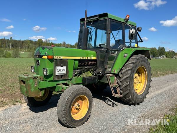 Traktor John Deere 3130