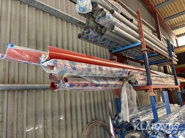 Takavvattning och detaljer till stuprör och hängrännor parti