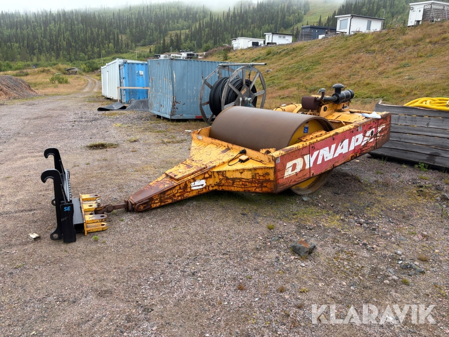 Släpvält Dynapac CH47