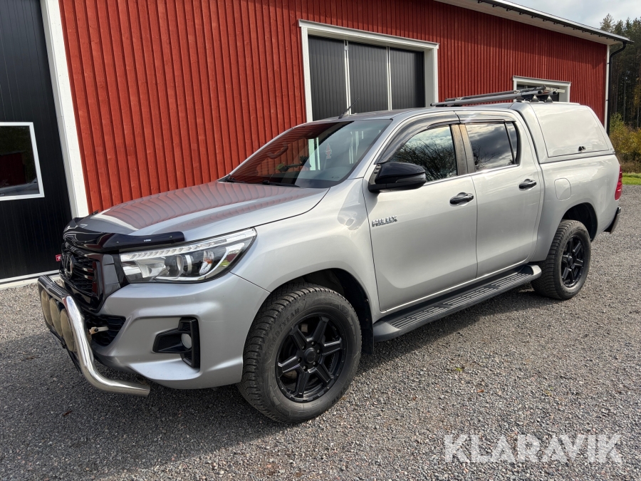Pickup Toyota Hilux Dubbelhytt 2.4 AWD Automatisk 150 hk med flakkåpa