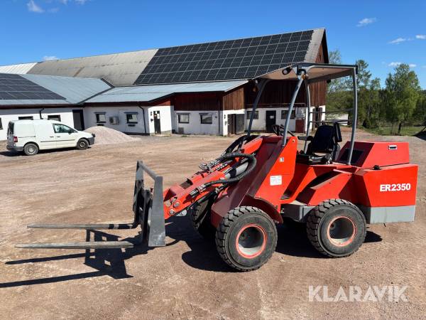 Kompaktlastare Everun ER2350 med redskap