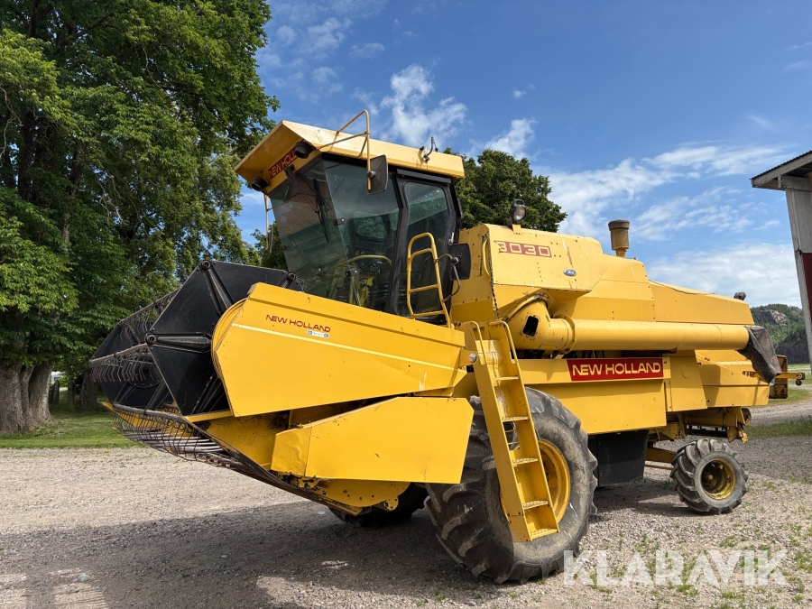 Skördetröskor New Holland 8030 13fot