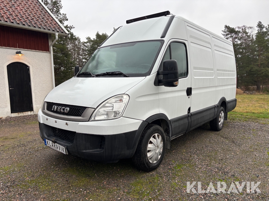 Skåpbil Iveco Daily 35 3.0L Skåpsvärme 3500kg