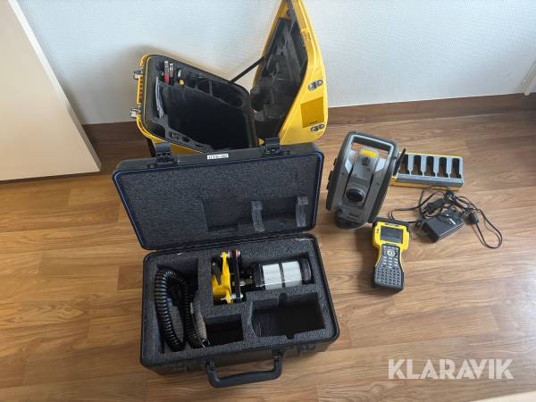Totalstation Trimble SPS930 1" med maskin prisma