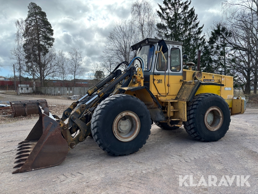Hjullastare Volvo BM 4500 med redskap