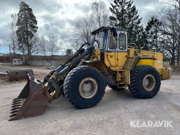 Hjullastare Volvo BM 4500 med redskap