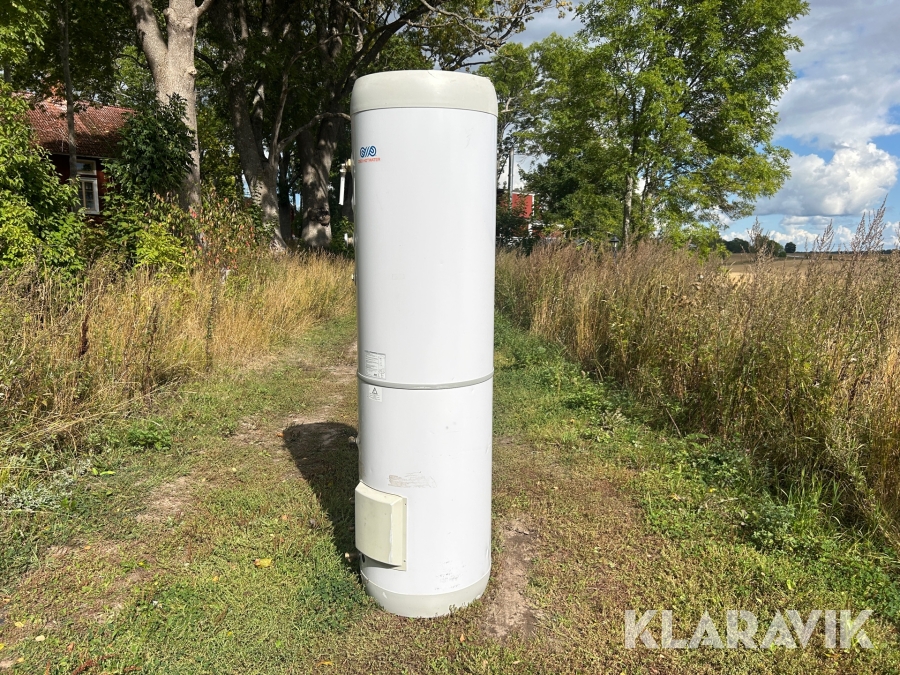 Varmvattenberedare för dricksvatten med solslinga Oso Hotwater MC 400 396L 15 kW