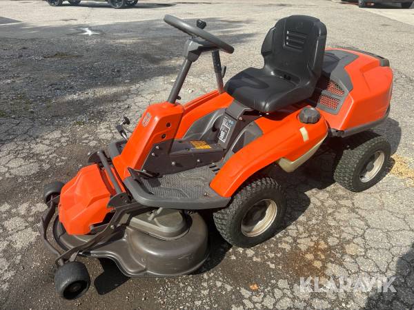 Åkgräsklippare Husqvarna R214TC