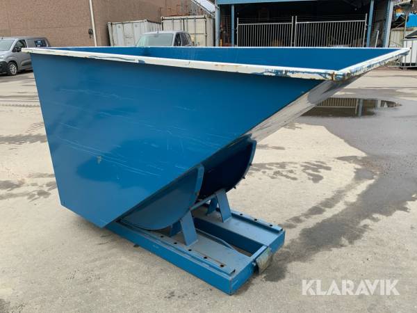 Tippcontainer med gaffelfickor Intra.se