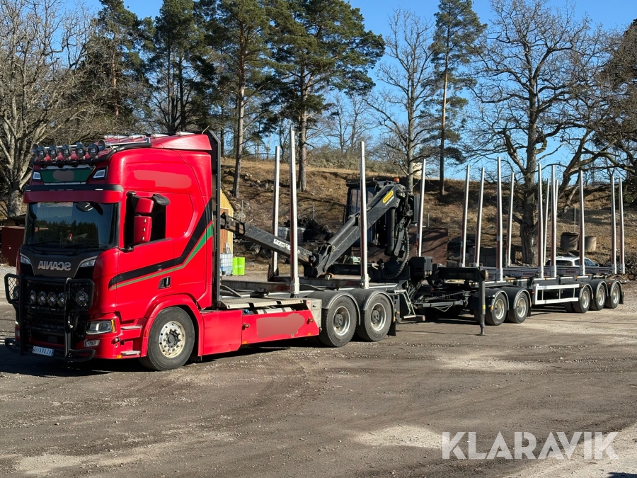 Timmerbil Scania R660 6*4 med släp