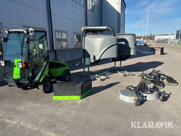 Redskapsbärare Nilfisk Egholm City ranger 2250 med flera redskap