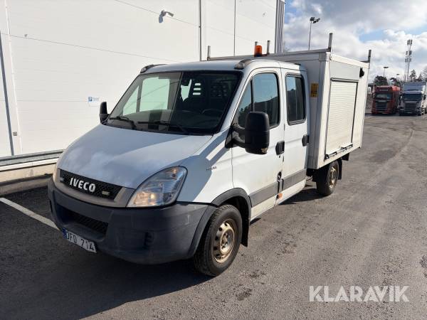 Lätt lastbil Iveco 35S14D