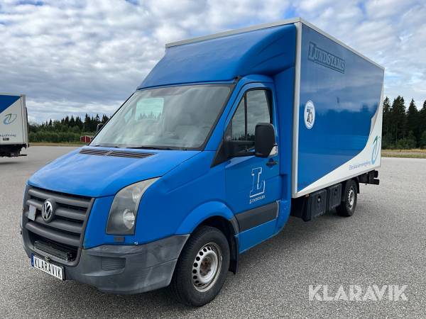 Lätt lastbil Volkswagen Crafter 35 med bakgavellyft