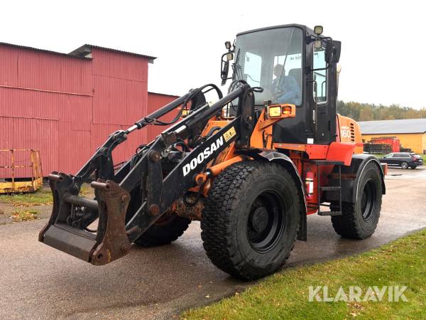 Hjullastare Doosan Mega 160TC /vikplog/ skopa/ gafflar/ personkorg