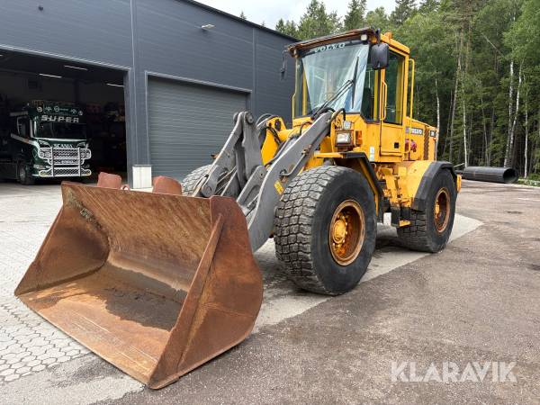 Hjullastare Volvo L70D med skopa
