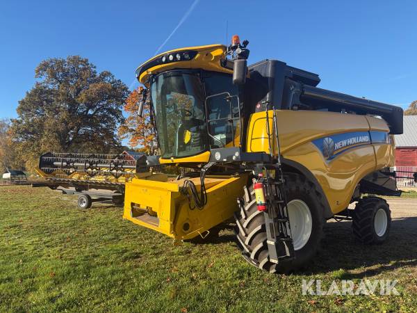 Skördetröska New Holland CX5.80