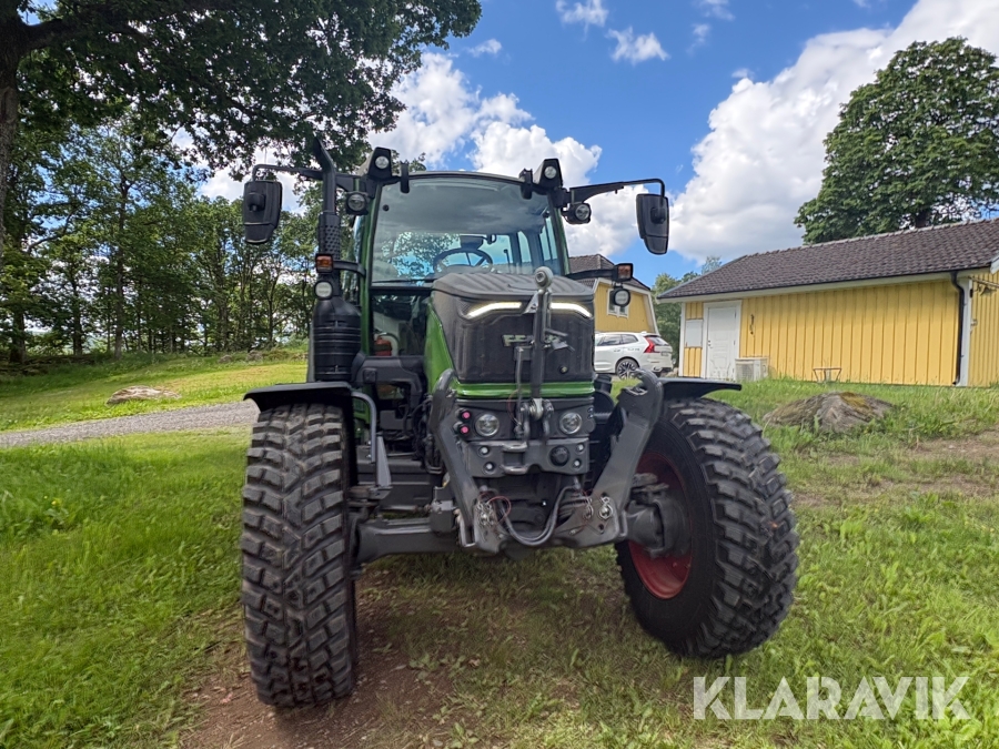 Traktor Fendt 210 Vario