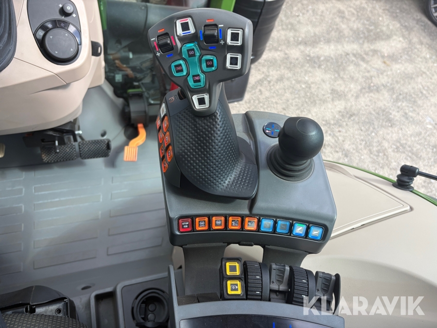 Traktor Fendt 210 Vario