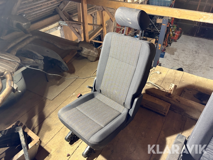 Bilsäte till Volkswagen Caravelle