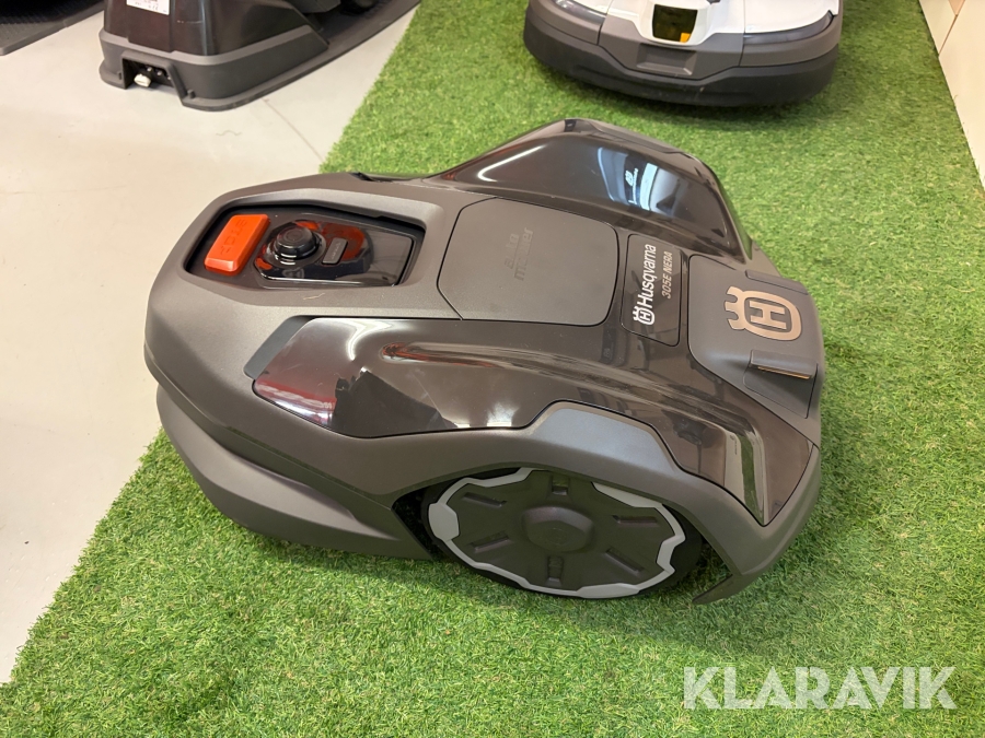 Robotgräsklippare Husqvarna Automower 305E Nera
