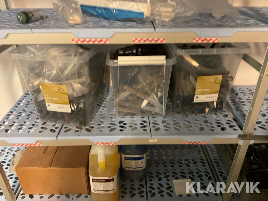 Diverse knivar och gafflar