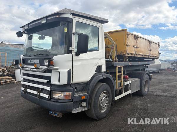 Lastbil med saxflak Scania P94GB 4x2