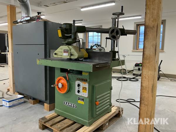 Bordsfräs med komplett matarverk Kamro FM2