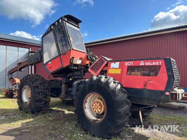 Skördare Valmet 901
