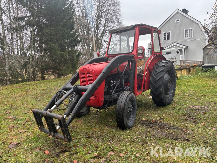 Veterantraktor Massey Ferguson 35 med lastare