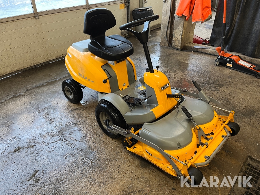 Gräsklippare Stiga Villa 12 HST