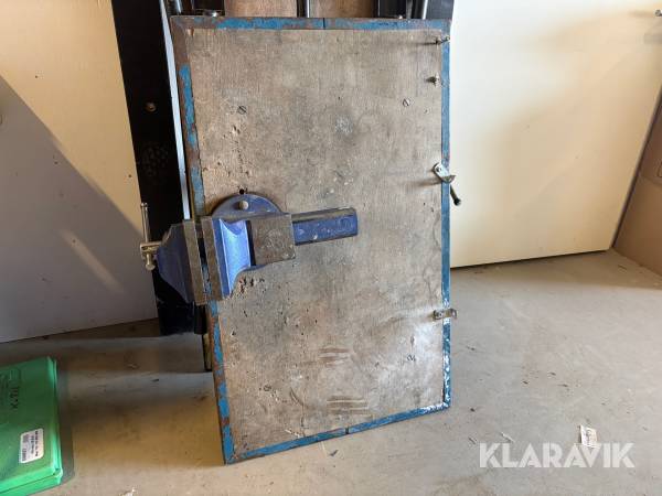 Arbetsbänk Ridgid hopfällbar med skruvstäd