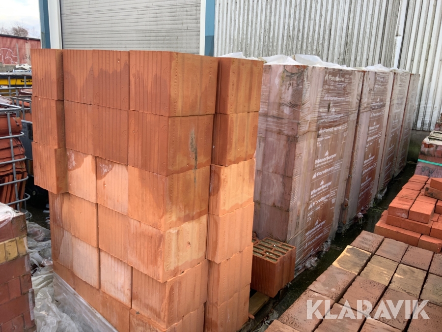 Isolertegel Porotherm 30 4 hela pallar+ 5 pallar blandat