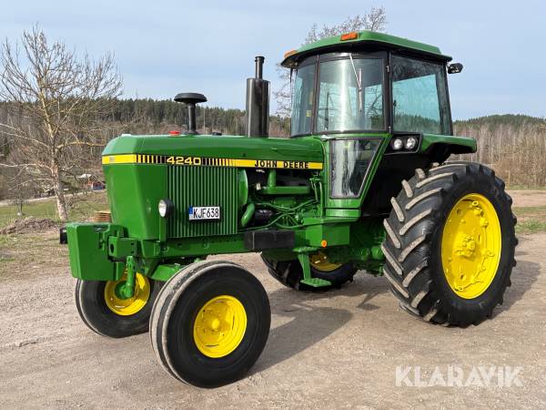 Veterantraktor John Deere 4240