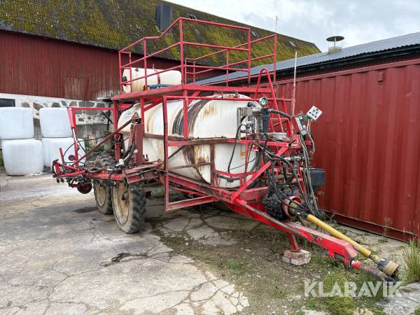 Växtskyddsspruta Lindus Trippel 4200L