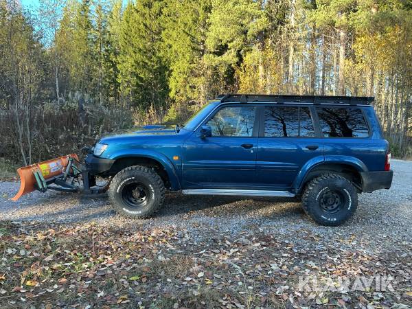 SUV / Offroad Nissan Patrol Gr V Wagon 3.0 DTi med snöblad