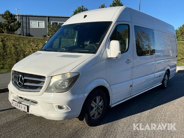 Skåpbil Mercedes-Benz Sprinter 316 specialbyggd med sovplatser